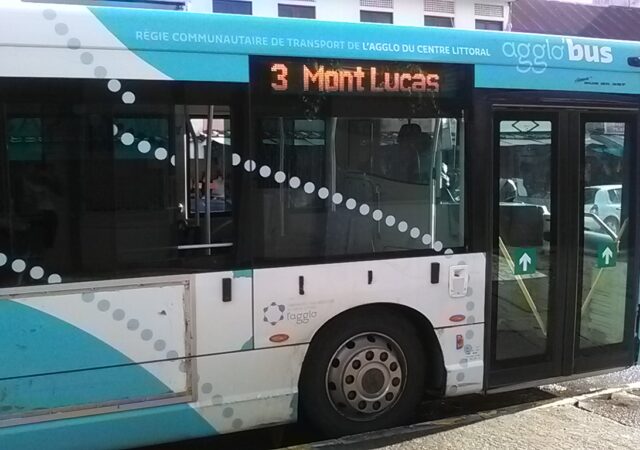 En Guyane, les bus carburent à la SemOp